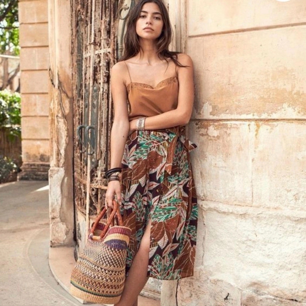 SEZANE AMANDINE SILK SKIRT IN BROWN BOTANICAL